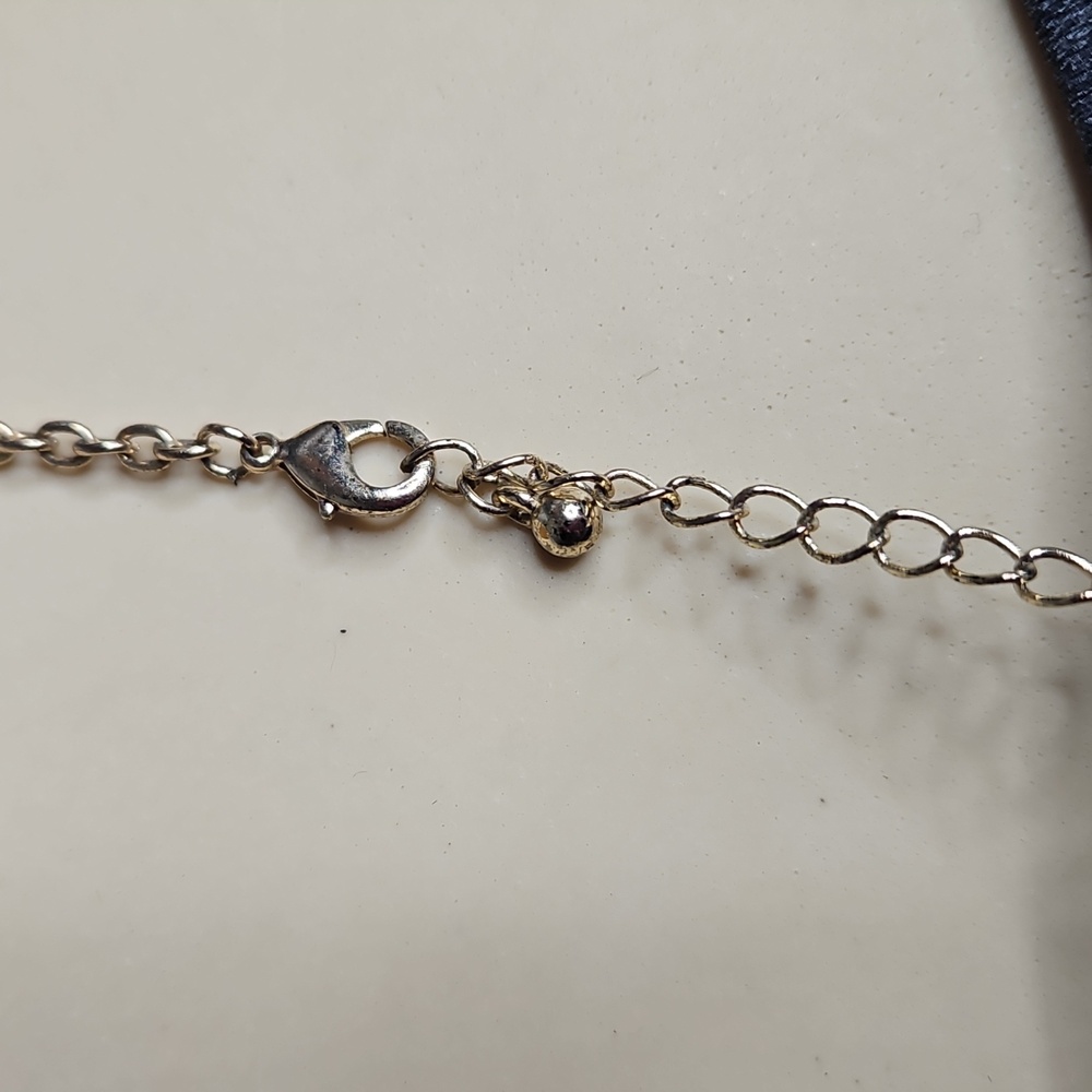 Chic Goldtone Hearts & FlowersCharm Necklace - Picture 3 of 5
